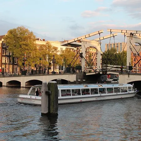 A358 Amstel - On A Houseboat Úszó hotel Amszterdam
