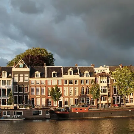 A358 Amstel - On A Houseboat