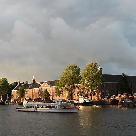 Tekne A358 Amstel - On A Houseboat Amsterdam