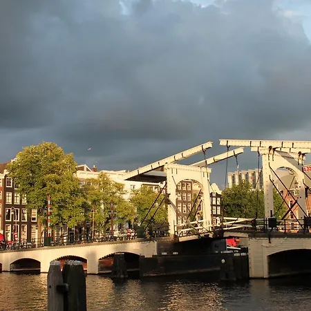 A358 Amstel - On A Houseboat Tekne