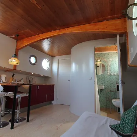 Úszó hotel A358 Amstel - On A Houseboat Amszterdam