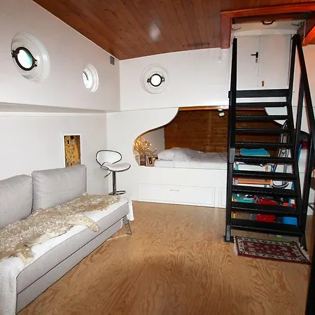 A358 Amstel - On A Houseboat * Amszterdam